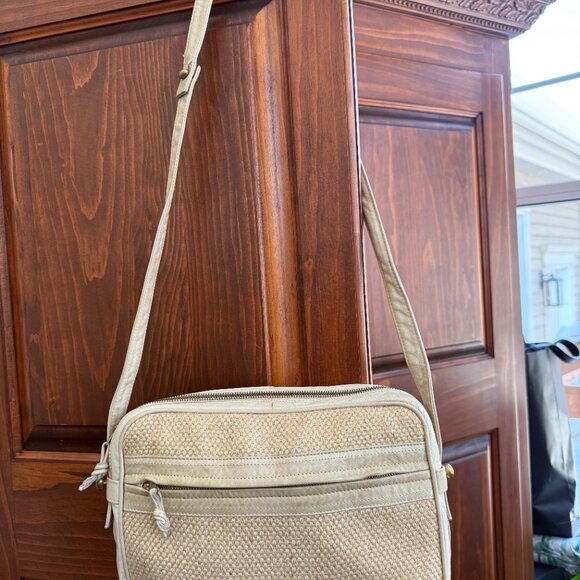 Bottega Veneta woven canvas crossbody bag - Picture 2 of 7
